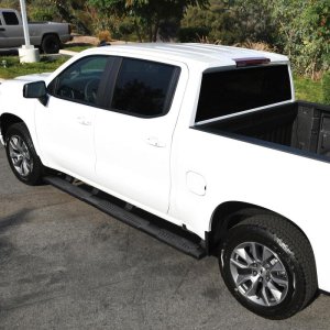 GMC Sierra Nerf Bars - Wheel to Wheel - Westin - R5 Modular, M-Series - Black - 2019