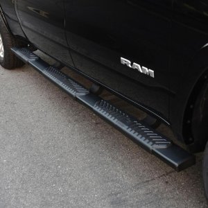 Ram 1500 Crew Cab Nerf Bars - Westin - R5 M-Series Wheel-to-Wheel - Black - `19-`21