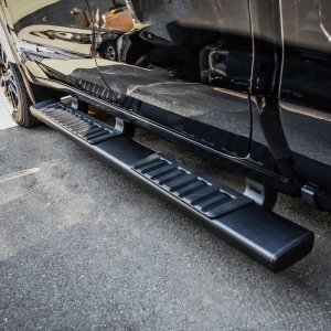 Chevrolet Silverado 1500 Nerf Bars - Westin - R7 - Black - `19-`22