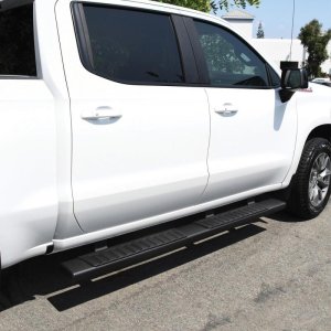 Chevrolet Silverado Nerf Step Bars - Westin - R7 - Black - `19-`27