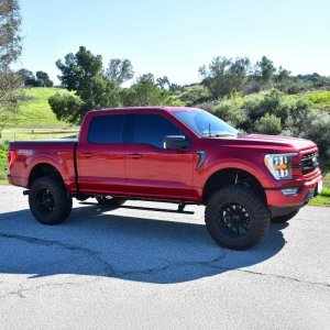 Ford F-350 Running Boards - Westin - Pro-e Electric - Textured Black - `17-`23