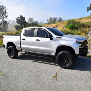 GMC Sierra Running Boards - Westin - Pro-e Electric, 6-inch Wide Aluminum - Textured Black - `19-`23