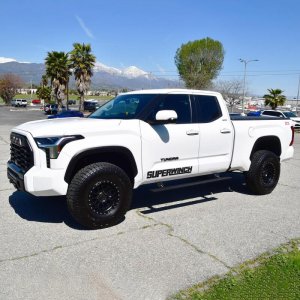 Toyota Tundra Power Running Boards - Westin - Pro-e Power, Electric Retractable, 6 in. Aluminum, LED, IP68 Motors - Textured Black - `22-`25