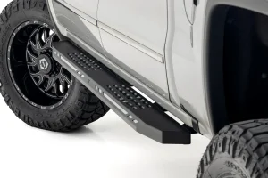 Chevrolet Silverado 1500 Running Boards - AC2 Amber/White LED - Rough Country - Crew Cab '07 - '18