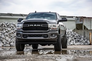 Dodge Ram 2500/3500 Suspension Lift Kit - Front - Rough Country - 1.75 Inch Leveling Kit - '13 - '25