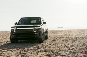 Rivian R1S Custom Wheels - S17-01 by Vossen - Satin Black