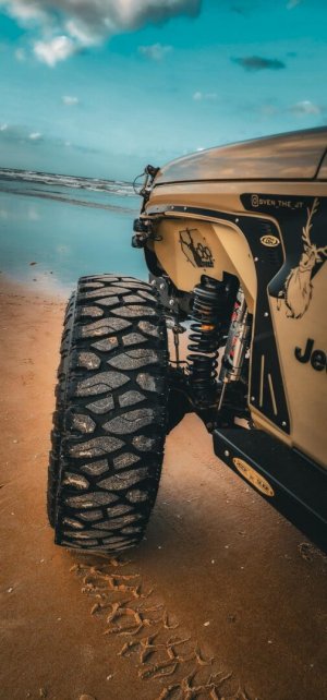 Jeep Gladiator Lift Kit - Skyjacker - 6" Front - 4.5" Rear - Long Travel - `20-`25