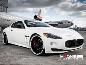 Maserati GranTurismo Custom Wheels - VPS-305T by Vossen - Black / White Maserati GranTurismo Custom Wheels - VPS-305T by Vossen - Black / White