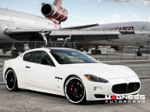Maserati GranTurismo Custom Wheels - VPS-305T by Vossen - Black / White Maserati GranTurismo Custom Wheels - VPS-305T by Vossen - Black / White