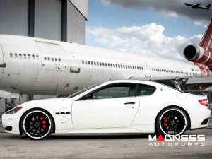 Maserati GranTurismo Custom Wheels - VPS-305T by Vossen - Black / White Maserati GranTurismo Custom Wheels - VPS-305T by Vossen - Black / White