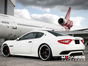 Maserati GranTurismo Custom Wheels - VPS-305T by Vossen - Black / White Maserati GranTurismo Custom Wheels - VPS-305T by Vossen - Black / White