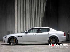 Maserati Quattroporte Custom Wheels - VPS-310T by Vossen - Dark Smoke Maserati Quattroporte Custom Wheels - VPS-310T by Vossen - Dark Smoke