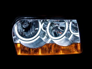 Chrysler 300 Headlights - ANZO - Crystal w/ Halo - Chrome - `05-`10