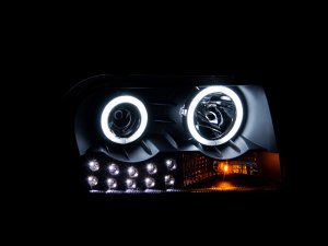 Chrysler 300 Projector Headlights - ANZO - w/ Halo, Clear Lens, Black Housing - Black - `05-`10