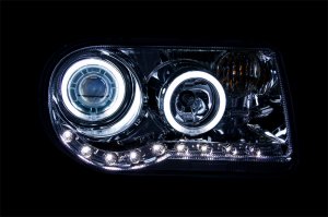 Chrysler 300C Projector Headlights - ANZO - w/ Halo Chrome (CCFL) G2 - Chrome - `05-`10