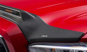Toyota Tacoma Hood Deflector - AVS - Aeroskin LightShield Pro - Black - `16-`22