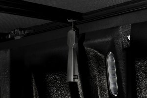 Toyota Tacoma Tonneau Cover - Extang - Trifecta Signature 2.0 - Black - `16-`23