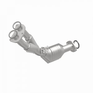 Toyota Tacoma Catalytic Converter - Front - Magnaflow - California Grade CARB Compliant Direct-Fit - `01-`04