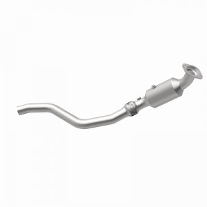Chrysler 300C Catalytic Converter - Magnaflow - California Grade CARB Compliant Direct-Fit - 2005