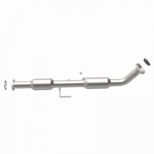 Toyota Tacoma Performance Exhaust - Magnaflow - OEM Grade Federal/EPA Compliant Direct-Fit Catalytic Converter - `05-`21