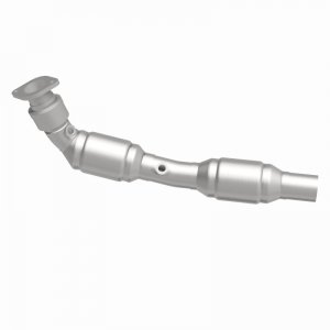 Chevrolet Camaro Catalytic Converter - Passenger Side - Magnaflow - OEM Grade Direct-Fit - `10-`15