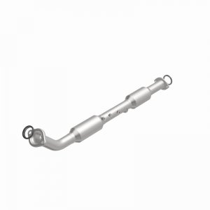 Toyota Tacoma Catalytic Converter - Magnaflow - California Grade CARB Compliant Direct-Fit - `05-`12