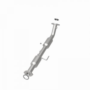 Toyota Tacoma Catalytic Converter - Magnaflow - California Grade CARB Compliant Direct-Fit - `05-`12