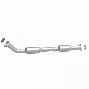 Toyota Tacoma Catalytic Converter - Magnaflow - California Grade CARB Compliant - `13-`15