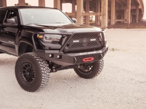 Toyota Tacoma Bumper - Front - Road Armor - Stealth Front Winch Bumper w/Lonestar Guard - Tex Blk - `16-`20