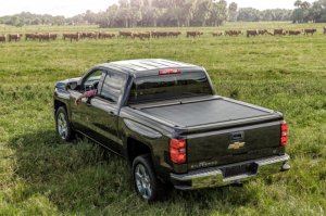 Toyota Tacoma Retractable Tonneau Cover - Roll-N-Lock - M-Series - `16-`23