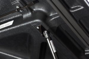 Toyota Tacoma Tonneau Cover - Undercover - LUX - Inferno - `16-`23