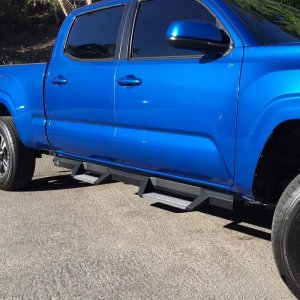 Toyota Tacoma Nerf Bars - Westin - HDX Drop - Textured Black - `05-`20