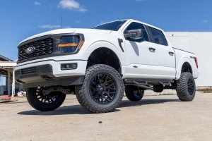 Ford F-150 Suspension Lift - 6 Inch - 4WD Ford F-150 Suspension Lift - 6 Inch - 4WD