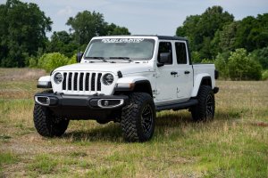 Jeep Gladiator JT Lift Kit - 2.5 Inch Leveling Kit - Spacers - M1 Monotube Shocks Jeep Gladiator JT Lift Kit - 2.5 Inch Leveling Kit - Spacers - M1 Monotube Shocks