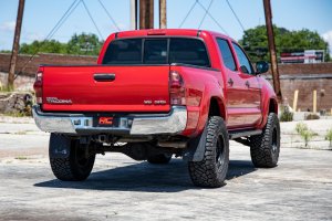 Toyota Tacoma Lift Kit - 3.5 Inch - Red UCA - Vertex/V2 Shocks - 4WD (2005-2023) Toyota Tacoma Lift Kit - 3.5 Inch - Red UCA - Vertex/V2 Shocks - 4WD (2005-2023)