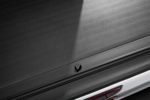 Jeep Gladiator Tonneau Cover - Rugged Ridge - Armis Retractable with Max Track - Black - `20-`22