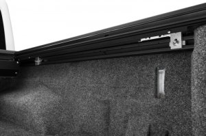 Jeep Gladiator Tonneau Cover - Rugged Ridge - Armis Retractable with Max Track - Black - `20-`22