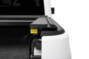 Jeep Gladiator Tonneau Cover - Rugged Ridge - Armis Retractable w/Max Track - Black - `20-`22