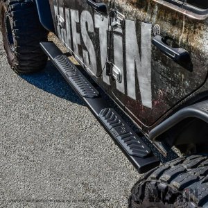 Jeep Wrangler JL Nerf Step Bars - Westin - R5 - Black - `18-`22