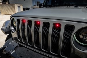 Jeep Gladiator Grille LED Kit - ORACLE Lighting - Pre-Runner Style - Red