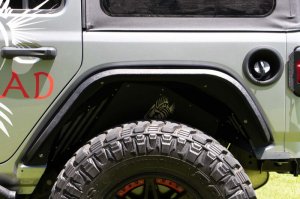 Jeep Gladiator Fenders - Rear - Fishbone Offroad - Elite Steel - Black textured powder coat - 2020