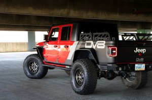 Jeep Gladiator Fender Flares - DV8 Offroad - Slim - Micro-texture black - `20-`23