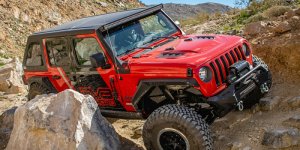 Jeep Gladiator Hood - DV8 Offroad - Rubicon Replica - 2020