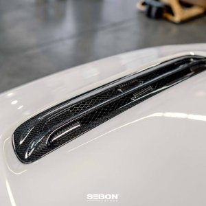 Honda Civic Hood Scoop - Seibon - Carbon Fiber - 2023+