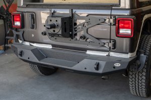 Jeep Wrangler JL Tailgate Mounted Tire Carrier - DV8 Offroad - Adjustable - 2018
