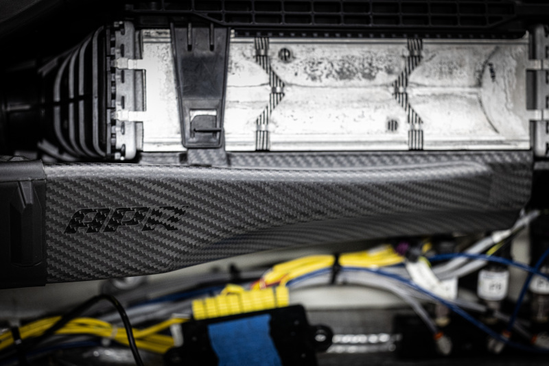 Porsche 911 Intercooler Ducts - APR - APR Carbon Fiber - Carbon Fiber - `20-`24