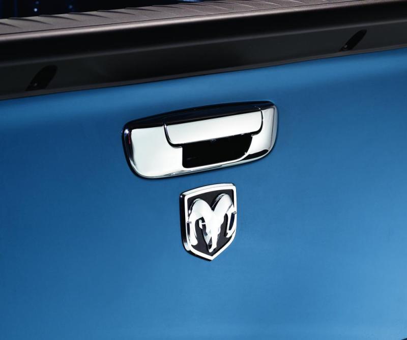 Dodge Ram 1500 Tailgate Handle Cover - AVS - Chrome - `02-`03 Dodge Ram 1500 Tailgate Handle Cover - AVS - Chrome - `02-`03
