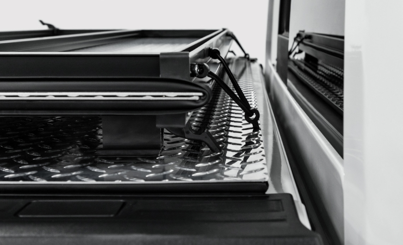 GMC 2500 Hard Tri-Fold Tonneau Cover - Access - LOMAX - Carbon Fiber - `01-`14