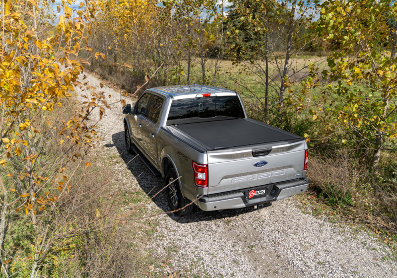 GMC Sierra Tonneau Cover - BAK - Revolver X4s - Matte Black - `14-`18