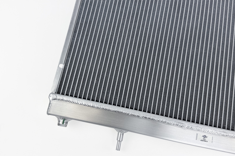 Nissan GT-R Radiator - CSF - High-Performance All-Aluminum - `99-`02